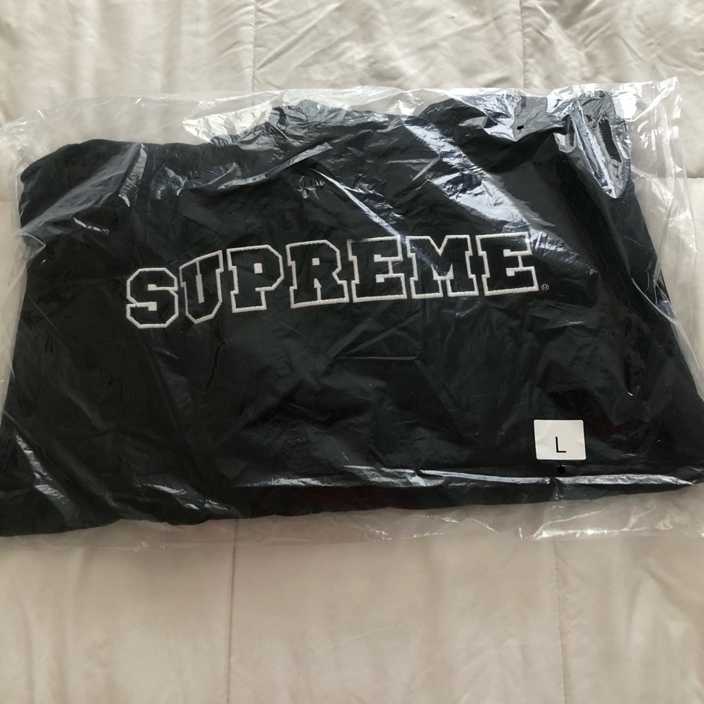 Supreme Hoodie